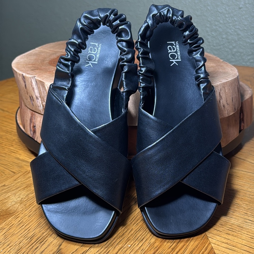 NORDSTROM RACK ELASTIC RUCHE SLING BACK SANDALS - Picture 6 of 12